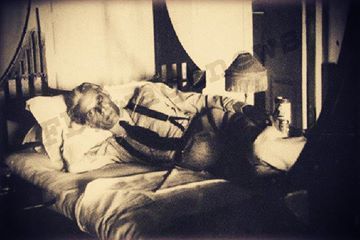 a rare and memorible pic of quaid.jpg