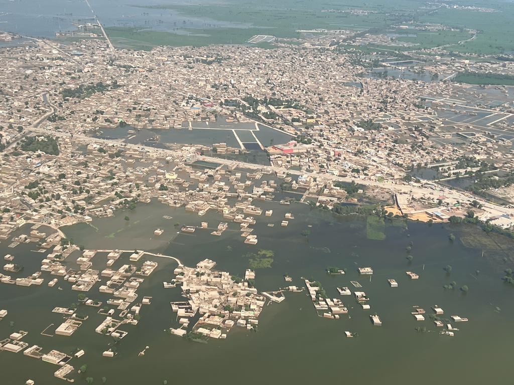 Aerial-view-of-Floods-in-Pakistan-2022-2.jpg