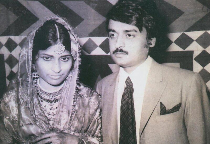 Anwar Maqsood and his wife of their wedding.jpg