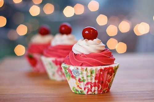 cupcakes2[1].jpg