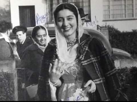 Fatima-sughra-begum-who-hoisted-pakistan-flag-first-time.jpg