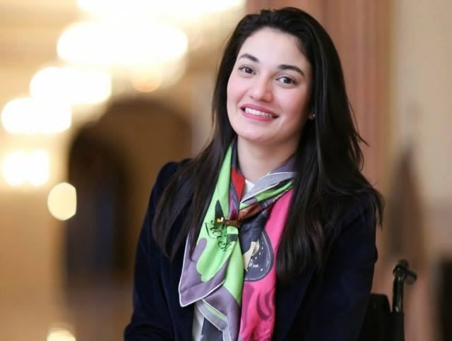 muniba-mazari.jpg