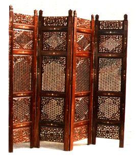 pic_pakistani-handicrafts_carved-screen.jpg