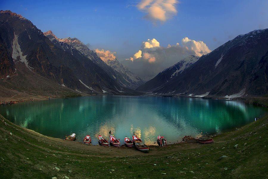 saif-ul-malook-boats.jpg